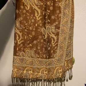 Elegant Paisley Scarf